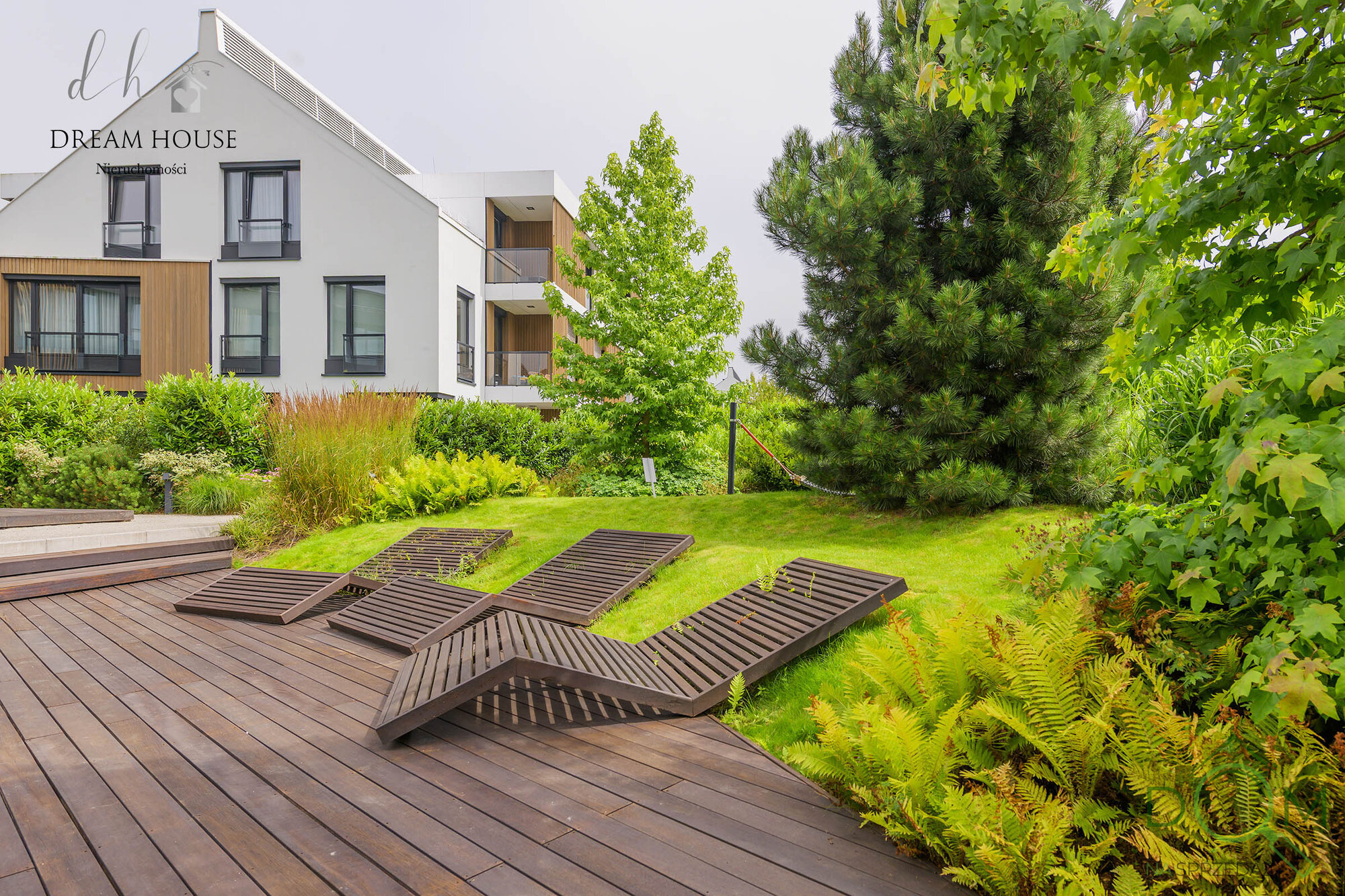 gdansk bursztynowa 1 obiekt i okolica 320.jpg