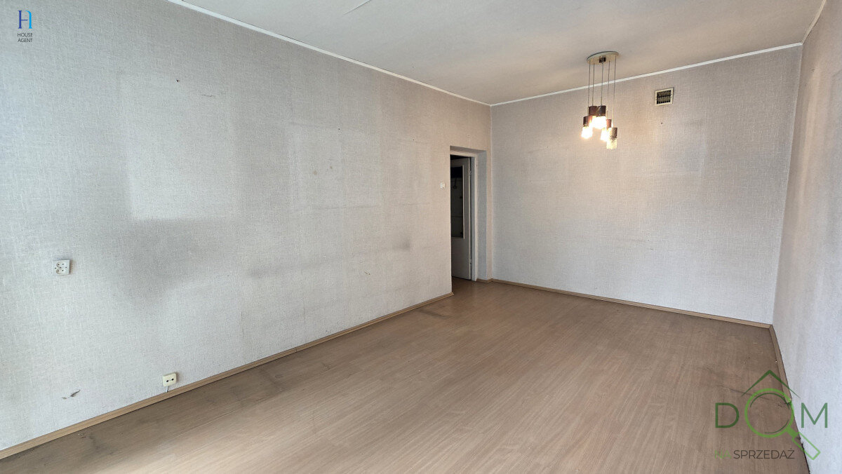 house_agent_ms_HA399273_3.jpg