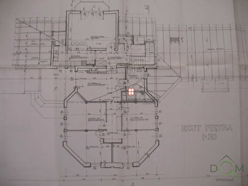 70409398.jpg