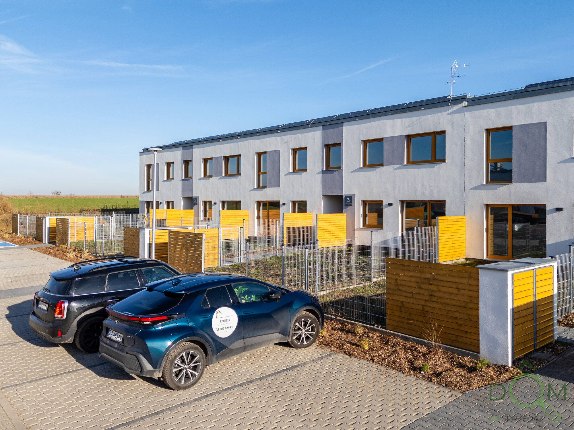 Empiria_linea_murowana (1).jpg