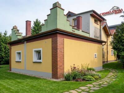 57001503.JPG