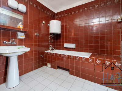 house_and_flat_ds_907024_16.jpg