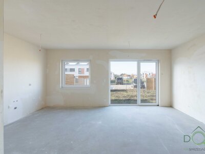 Empiria_linea_murowana (2).jpg