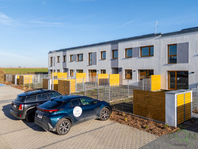 Empiria_linea_murowana (1).jpg