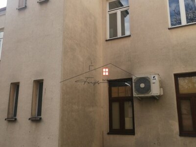 104406981.jpg